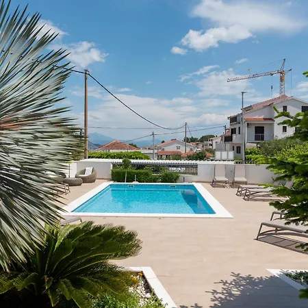 Brico - Heated Pool Apartamento *