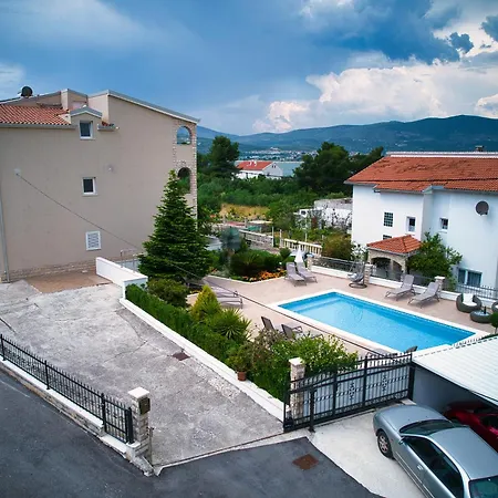 Apartment Brico