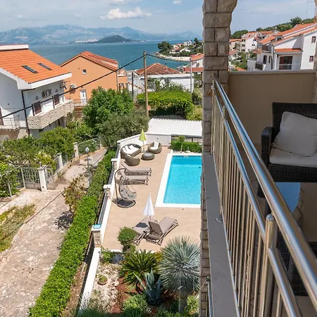Brico Trogir