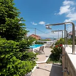 Brico - Heated Pool Lägenhet