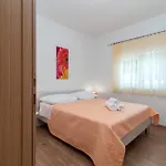 Brico - Heated Pool Trogir