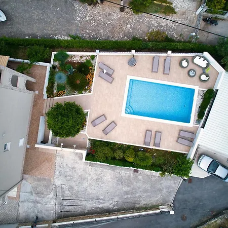 Brico - Heated Pool Trogir