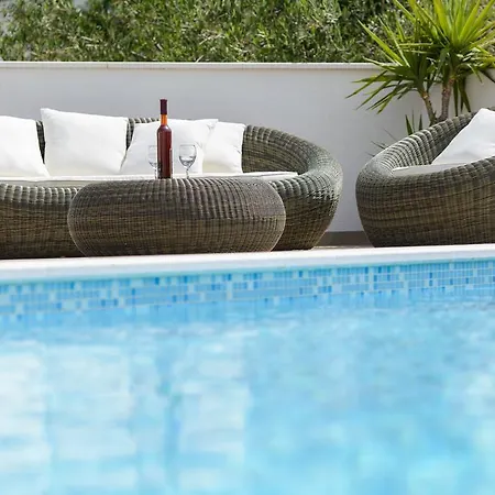 Lejlighed Brico - Heated Pool *